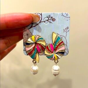 3/$28🌺Colorful Swirl Earrings with Pearl Drops🌺